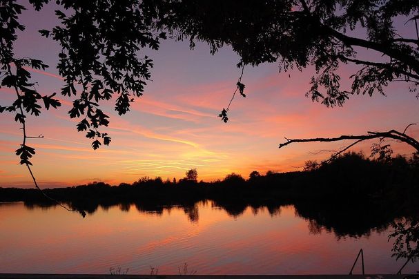 Sonnenuntergang über dem Hollerner See